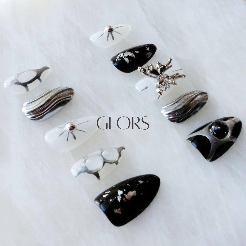 GLORS varied-size nails ensure snug fit across nail beds