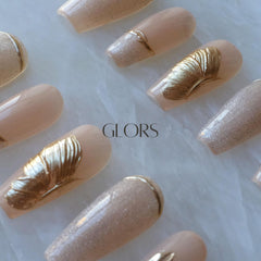 GLORS metallic gold details elevate outfits for celebrations and photos