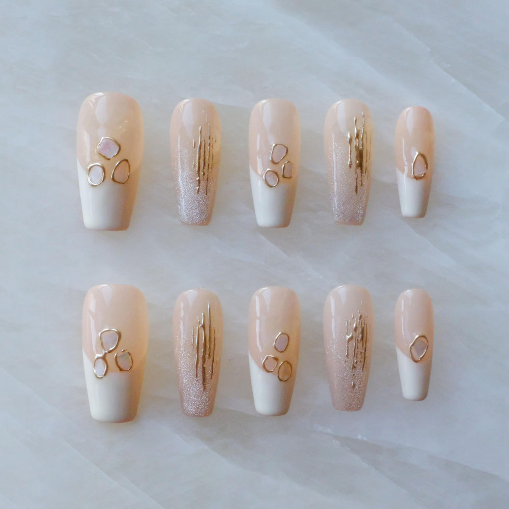GLORS press-on nails long ballerina with pink-white gradient and shell design for chic evenings