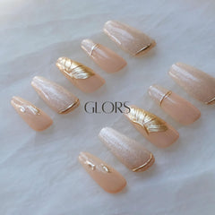 GLORS metallic-accents enhance the look with luxe detail and refined style.
