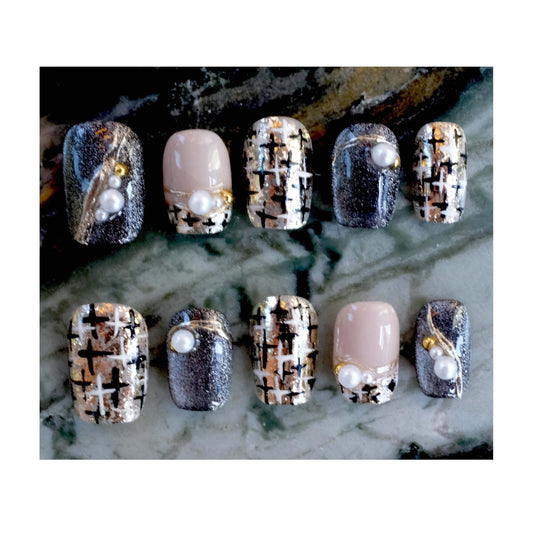 GLORS purely handmade press-on nails in short square gold and pearl finish for chic daily wear.