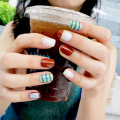 GLORS Purely Handmade Press On Nails with sparkle design for quick at-home glam.