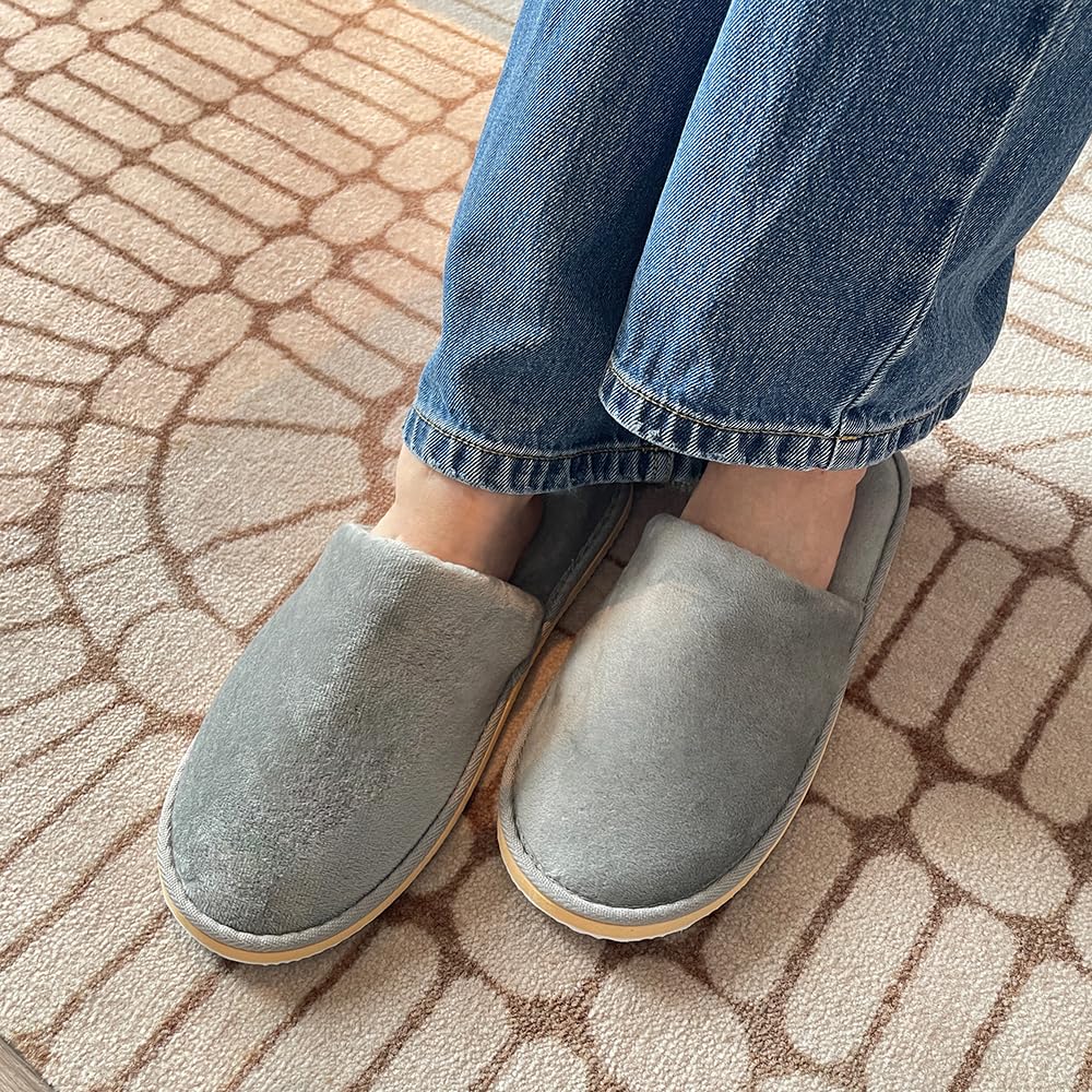 GONG GONG non-slip EVA sole – better grip on wet floors