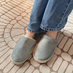 GONG GONG non-slip EVA sole – better grip on wet floors
