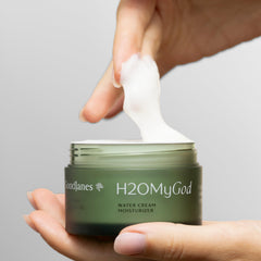 Apple stem cells image from GOODJANES suggesting soothing redness and balance