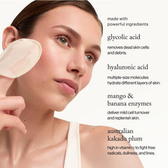 goop Beauty fruit extracts blend with mango, banana, kakadu plum to boost texture.