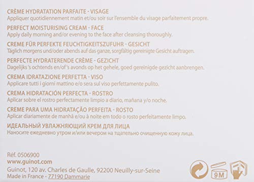 Guinot Creme Hydra Summum applying cream demonstrating easy massage for hydration