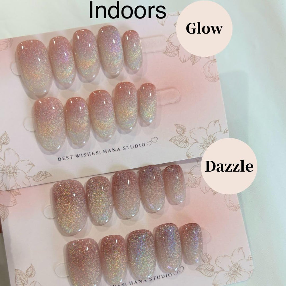 HANAKOKO glitter-cat-eye nails add sparkle and a unique effect to any style.