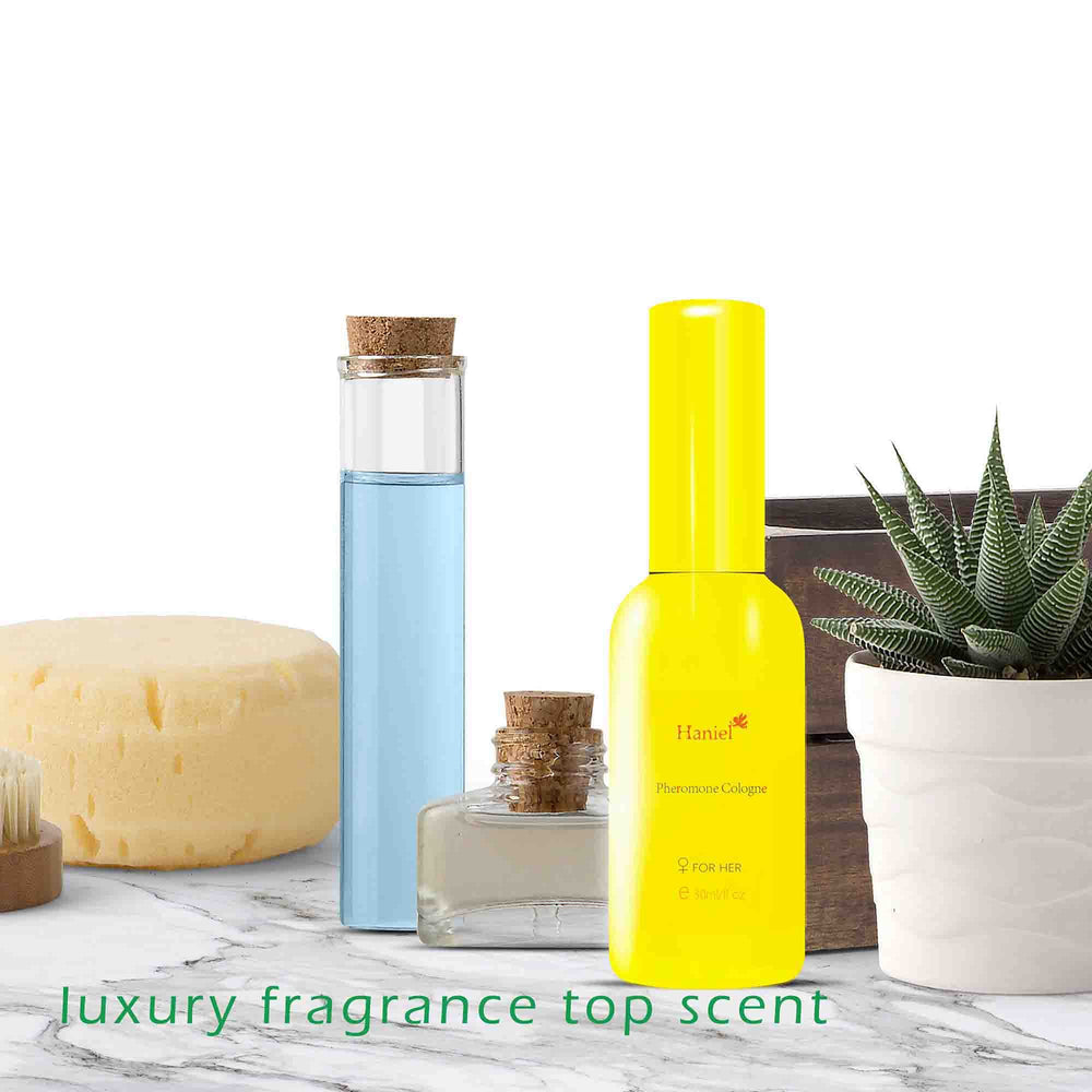 Haniel Pheromone Spray for Women heart notes close up vanilla and praline warmth.