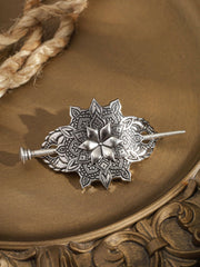 HAQUIL Mandala Flower Hairpin worn to demonstrate versatile hairstyles