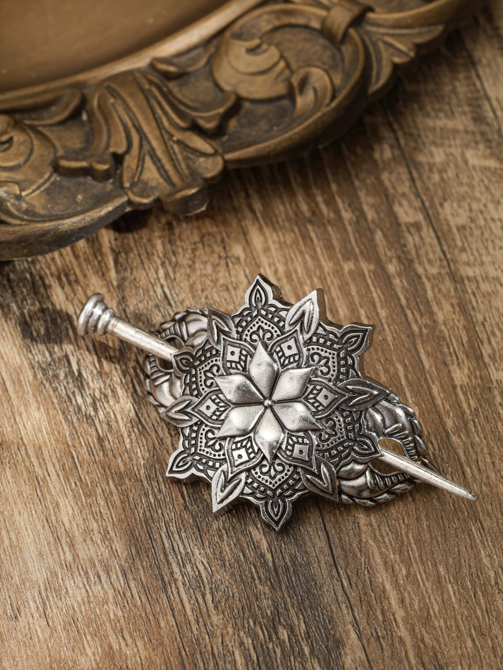 HAQUIL Mandala hairpin made from nickel-free alloy for everyday wear