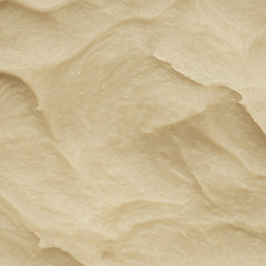 Hardworking Gentlemen hair clay with a true matte texture for a natural look