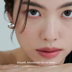Close-up of airy powder texture delivering a porcelain-smooth finish.