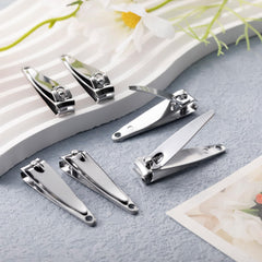 HESTYA clippers reach deep nail corners for clean, tidy cuts.