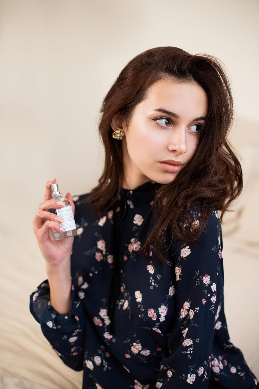House of Twist Twist Select No. 35 skin-friendly formula for daily wear.