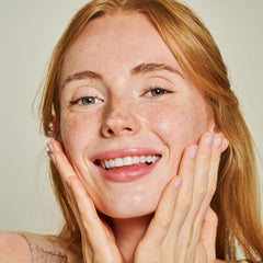 Humphreys On-the-go routine image with cleansing pads.