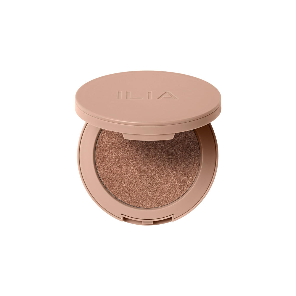 ILIA Sunshift Cream Bronzer Eclipse on skin for seamless blend and lasting warmth.