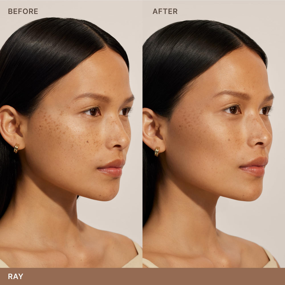 ILIA Sunshift Ray application with angled brush edge for precise sculpt and glow.
