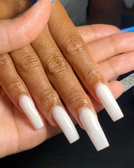 IN.HYPE Milky white gel camouflages imperfections to beige tones.