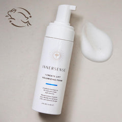 INNERSENSE I Create Lift Foam applied on wet hair to add texture