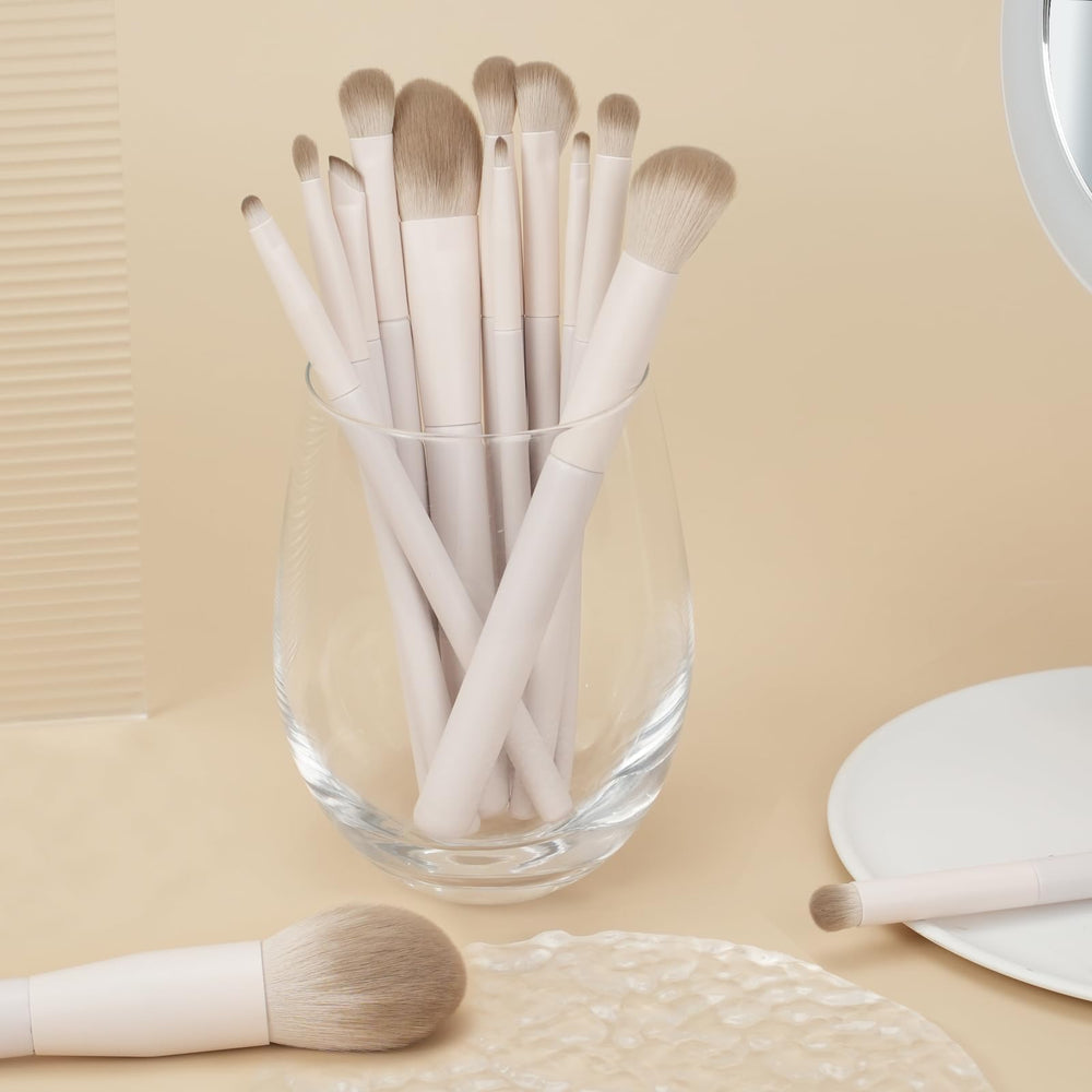 Intercilium Rains concealer brush delivers precise coverage and blending