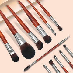 Intercilium Rains Redwood B300 gift-ready brush set