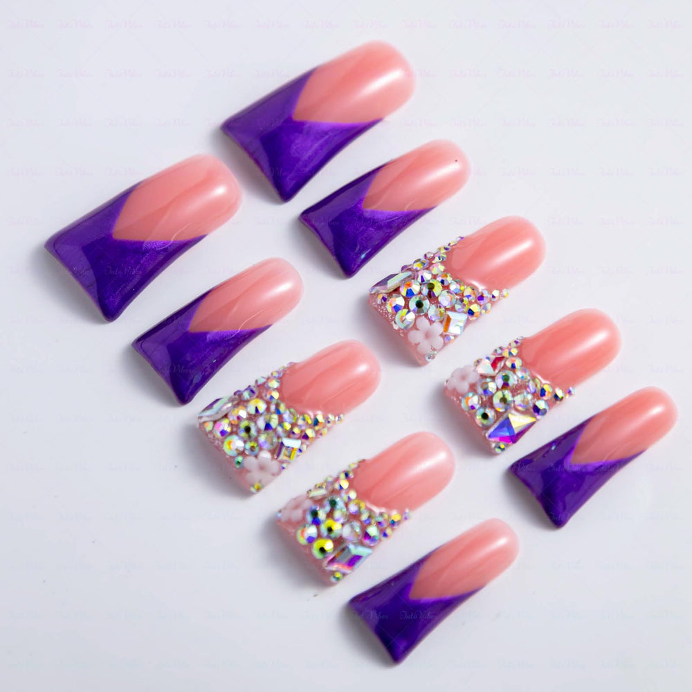 IntoVibes handmade glossy finish nails for durable reusable wear.