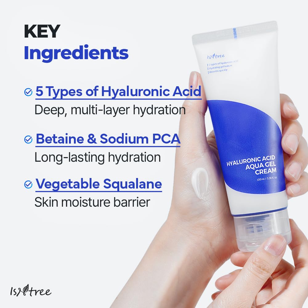 IsNtree Aqua Gel Cream applied before makeup for a smooth prep under foundation.