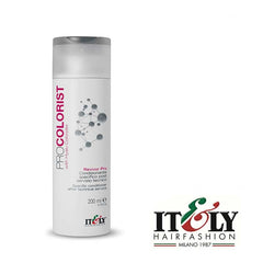 IT&LY ProColorist Revivor Hyalu Colorplex conditioner application demonstrates smoothing and color retention