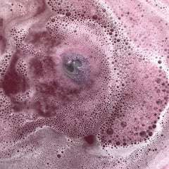Jackpot Candles cruelty-free bath bomb adds eco-friendly luxury to baths.