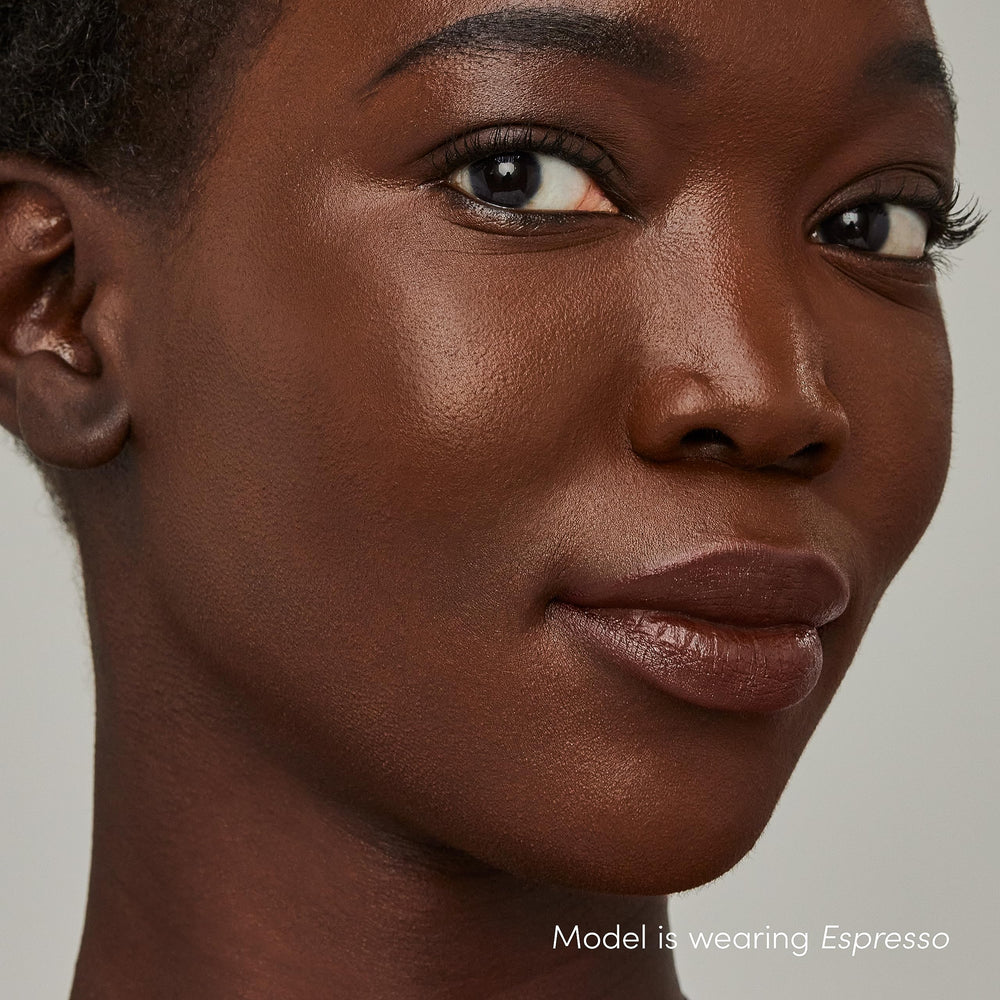 jane iredale ColorLuxe lipstick application close-up demonstrates smooth glide