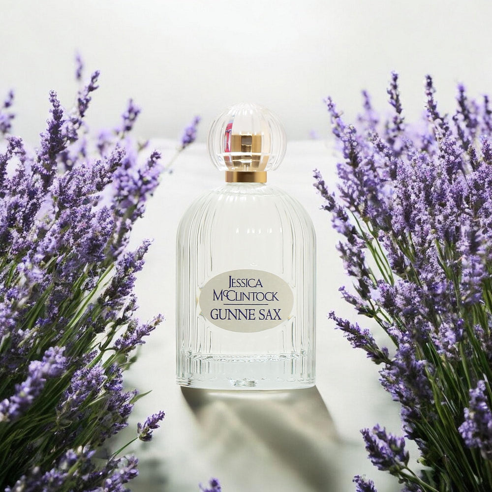 Jessica McClintock Gunne Sax 3-4-oz-spray provides generous daily wear.