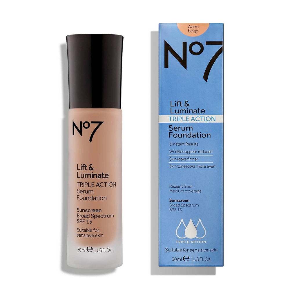 JoJo Siwa No7 Lift and Luminate applicator ensures precise application.