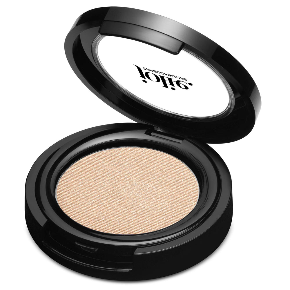 JOLIE Super Silky Eye Shadow Carriage compact swatch shows silky glide and rich color.