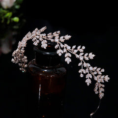 Jorsnovs gift-ready bridal tiara for a loved one