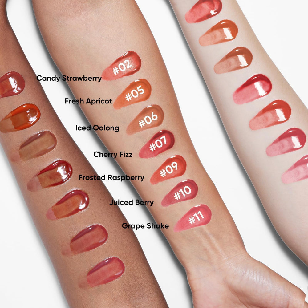 Judydoll precision applicator demonstrating accurate lip coverage