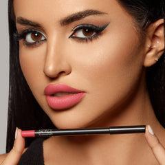K7L Pink Lip Crayon tip close-up shows precise edge.