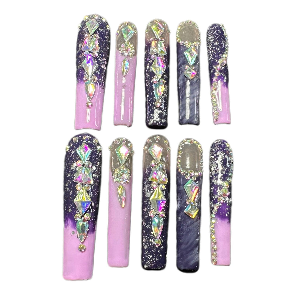 Kaipheiquan rhinestones add dazzling accents to shoes, makeup, and crafts.