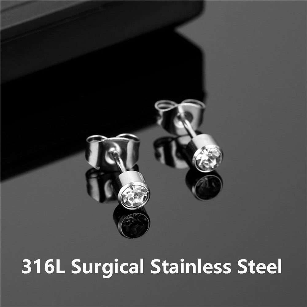 Kamija 18K yellow gold plated ear studs for a polished finish.