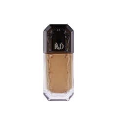 Kat Von D Good Apple Tan 066 bottle pump provides smooth, non-comedogenic application.