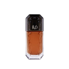 Kat Von D Good Apple Deep 084 pump bottle delivers lightweight, full-coverage serum for blemishes.