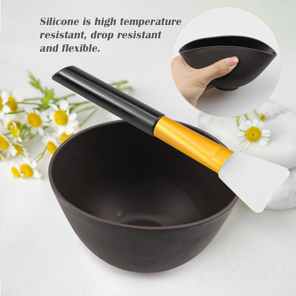 Katigate applicator in use applying mask precisely around nose and eyes