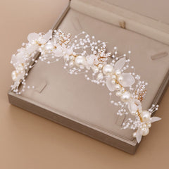 Kayzon versatile accessory for weddings, holidays, dances and photos.