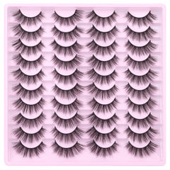 Kiromiro natural-look cat-eye lashes enhance eye shape with a balanced, lightweight feel.
