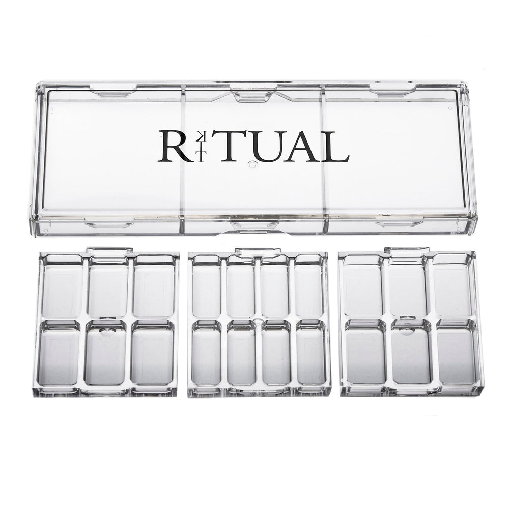KIT RITUAL empty palette with 20 wells for streamlined makeup storage.