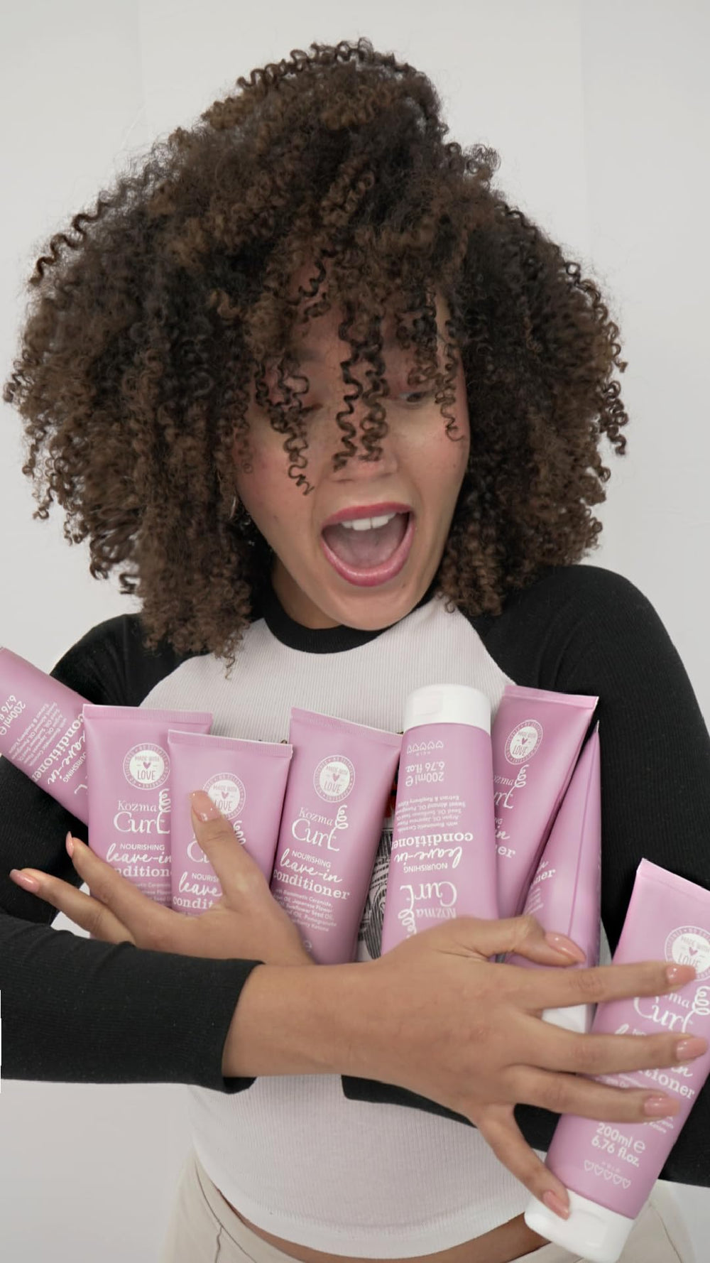 Kozma Curl Biomimetic Ceramide close-up emphasizes reinforced fibre and smoother cuticle.