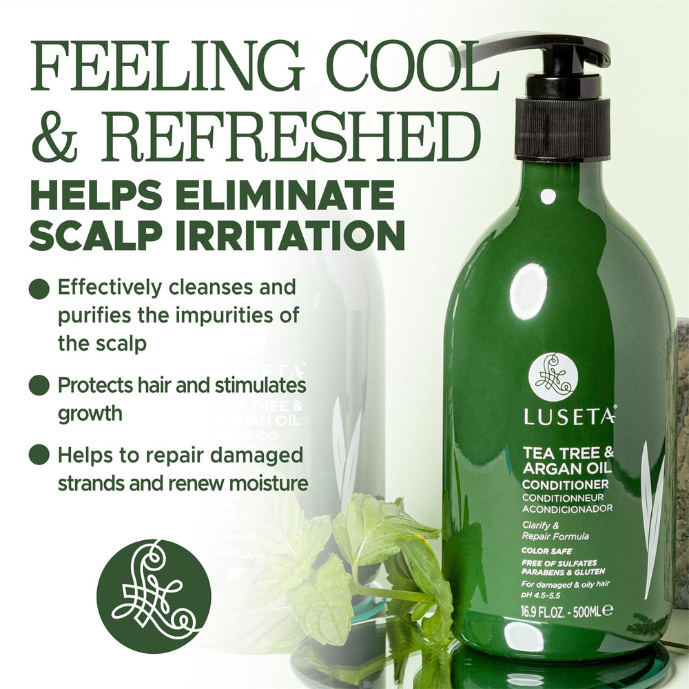 A small amount dispensed shows the conditioner’s smooth consistency.
