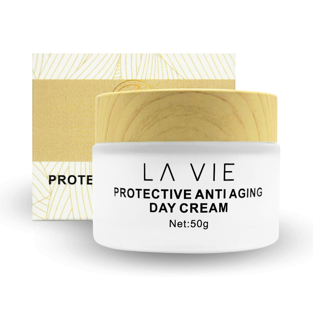 La Vie Protective Anti-Aging Face Cream bottle for daily skincare.