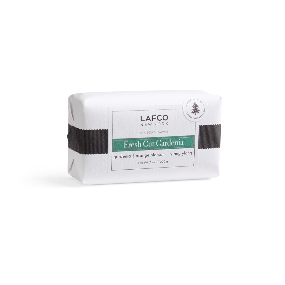 LAFCO New York Fresh Cut Gardenia bar close-up shows creamy lather and moisture boost