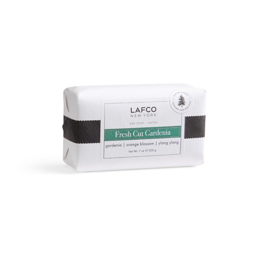 LAFCO New York Fresh Cut Gardenia bar close-up shows creamy lather and moisture boost